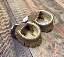 Load image into Gallery viewer, Cow Print Baby Moccasins