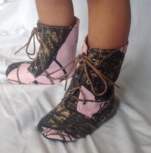 Load image into Gallery viewer, Pink Camo Baby Boots | Newborn size up to 4T
