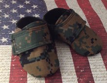 Load image into Gallery viewer, US Marine Corps Baby Shoes with straps  | Newborn size up to 4T