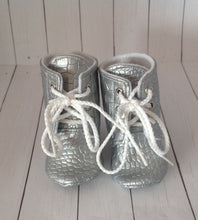 Load image into Gallery viewer, Silver Faux Leather Baby Boots | Alligator Texture | Newborn size up to 4T