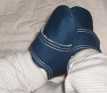 Load image into Gallery viewer, Navy Blue Baby Shoes | Newborn size up to 4T