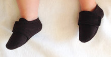 Load image into Gallery viewer, Black Shoes with strap