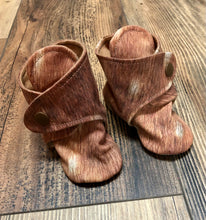 Load image into Gallery viewer, Deer Fawn Printed Snap Boots