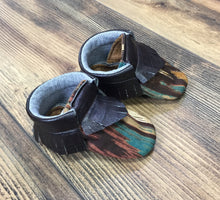 Load image into Gallery viewer, Southwest print Baby Moccasins | Newborn size up to 24 M