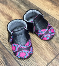 Load image into Gallery viewer, Southwest Aztec Baby Moccasins | Newborn size up to 24 M