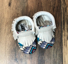 Load image into Gallery viewer, Southwest Aztec Baby Moccasins | Newborn size up to 24 M