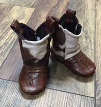 Load image into Gallery viewer, Brown & Ivory Cow Print Baby Cowboy Boots