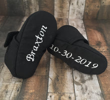 Load image into Gallery viewer, Black Shoes with strap
