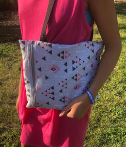Wet/Pool/Beach Water-Resistant Bag | Travel Bag | Arrows