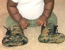 Load image into Gallery viewer, US Marine Corps Baby Boots | USMC | MARPAT | Newborn size up to 4T