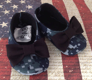 US Navy Camo Girl Shoes with Bows | Newborn size up to 24 Months