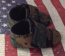 Load image into Gallery viewer, US Marine Corps Baby Shoes with straps  | Newborn size up to 4T