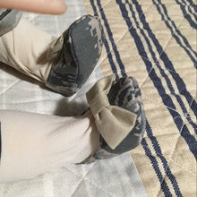 Load image into Gallery viewer, Army Camo Girl Shoes with Bows | Newborn size up to 24 Months