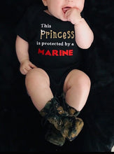 Load image into Gallery viewer, US Marine Corps Baby Boots | USMC | MARPAT | Newborn size up to 4T
