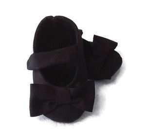 Black Shoes with Bows