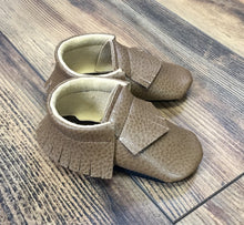 Load image into Gallery viewer, Brown Faux Leather Baby Moccasins