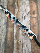 Load image into Gallery viewer, Swirl Marble Print Pacifier Clip
