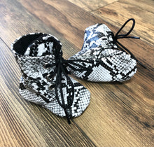 Load image into Gallery viewer, White Snake Skin Faux Leather Baby Boots